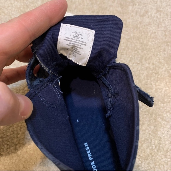 Joe Fresh Blue White High Top Sneakers Kids Size 1 Dinosaurs Print Strap NEW - Picture 11 of 14